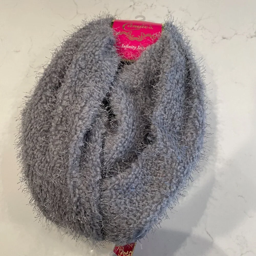 Candie's Fuzzy and Soft Infinity Scarf Gray NWT